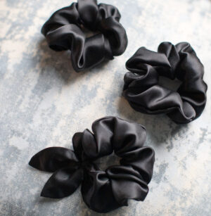 Black silk scrunchie with knot detail